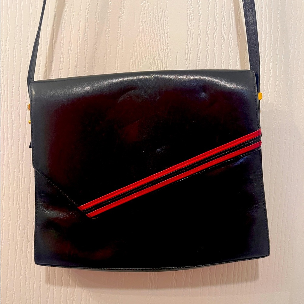 Rare vintage Saks Fifth Avenue Italy leather handbag